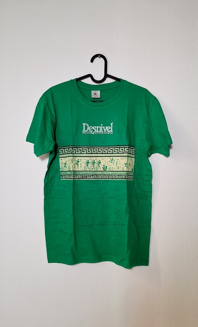 Camiseta entallada verde