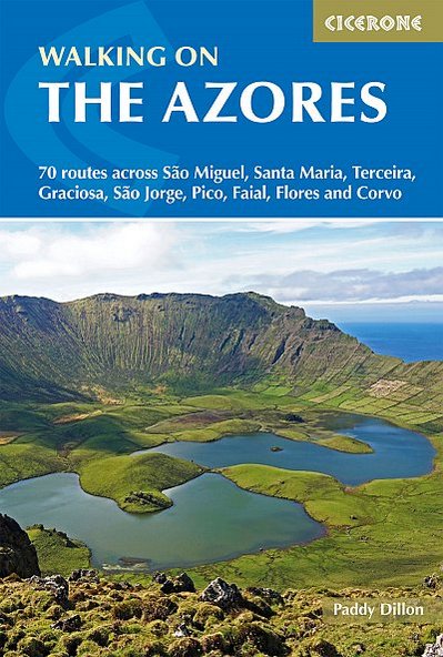 Walking on the Azores. 70 routes