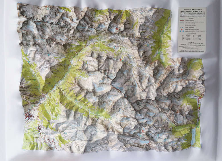 Mapa relieve Macizo de la Maladeta
