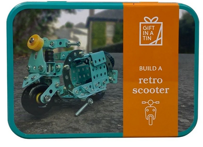 Scooter retro en una lata