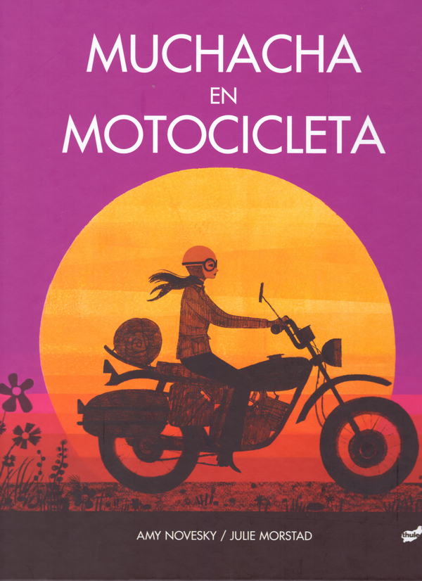 Muchacha en motocicleta