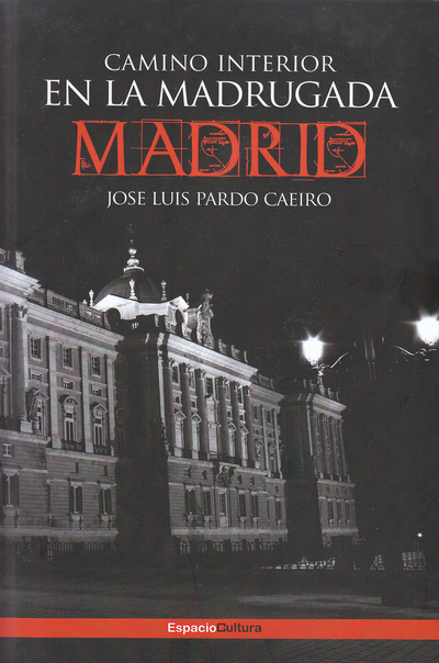 Camino interior en la madrugada de Madrid Camino interior en la madrugada de Madrid