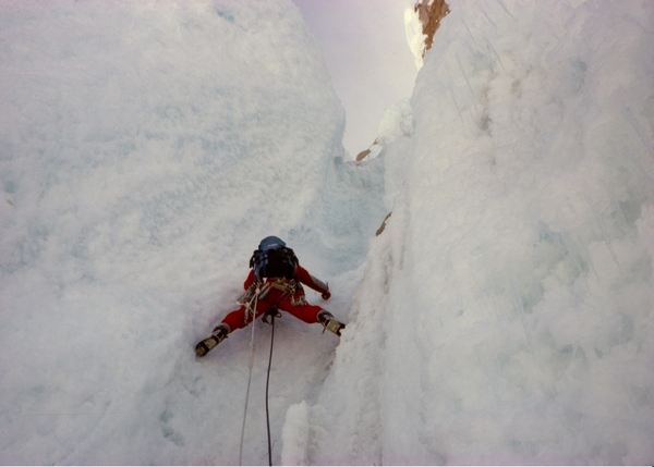 PROYECCIÓN: CERRO TORRE “Espolón Sud-este”, Via Maestri.